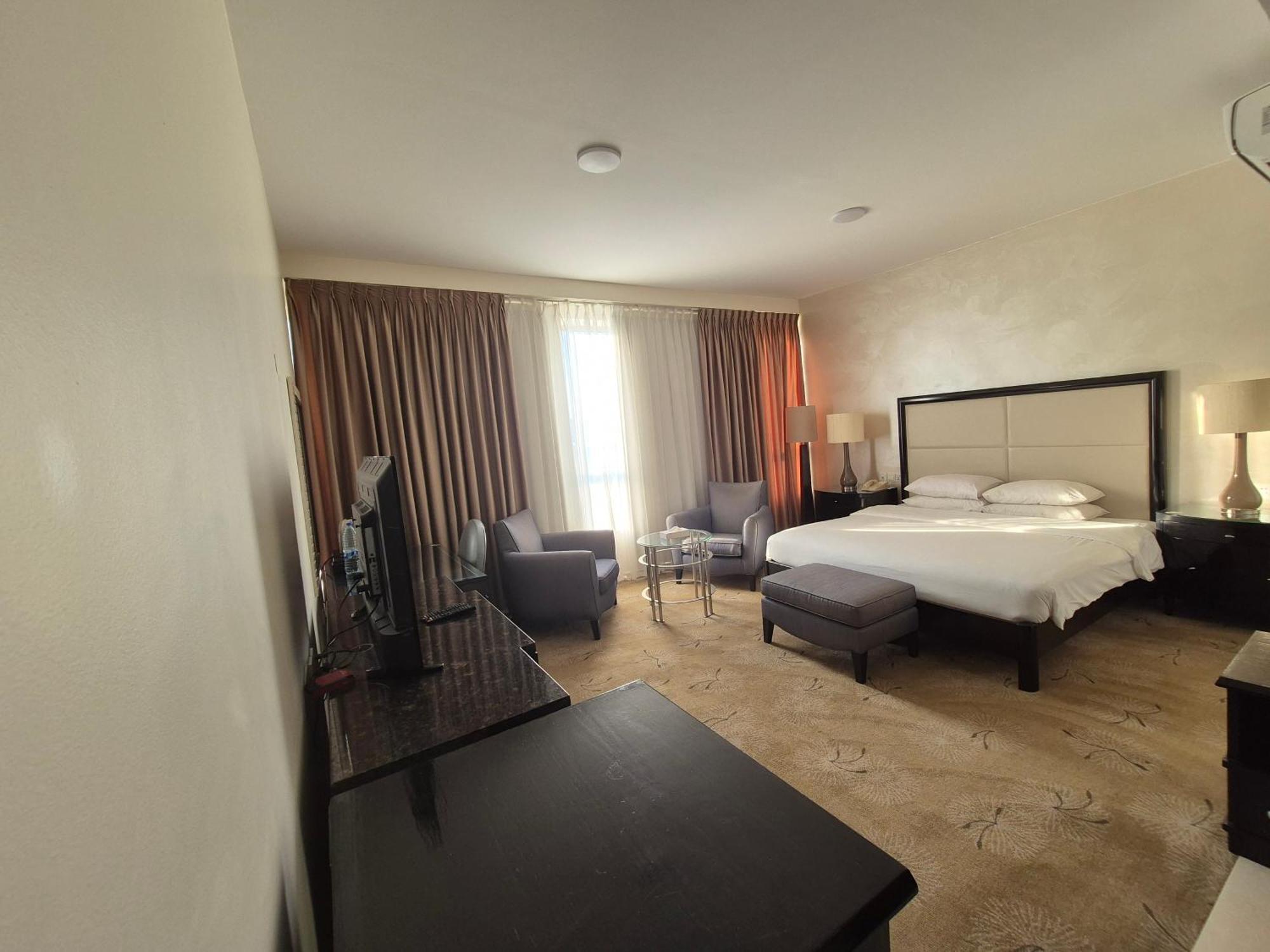 Le Vendome Hotel Amman Exterior photo