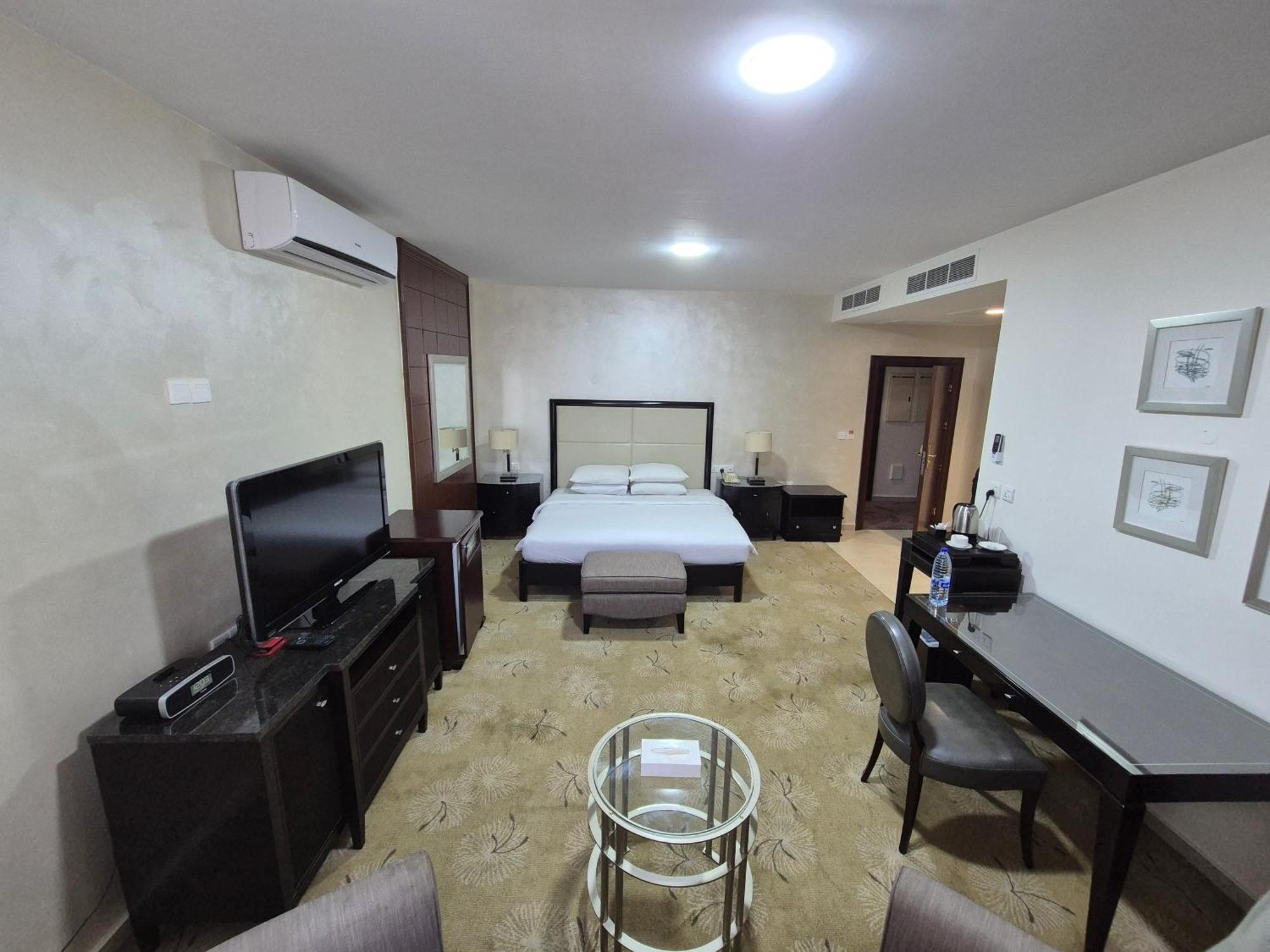 Le Vendome Hotel Amman Exterior photo